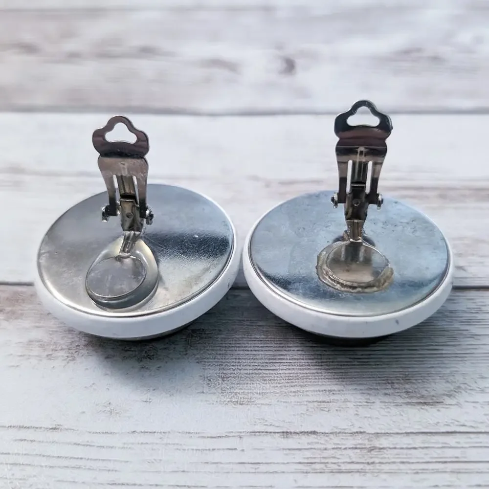 Vintage clip earrings